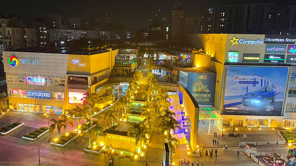 about us Seasons Mall